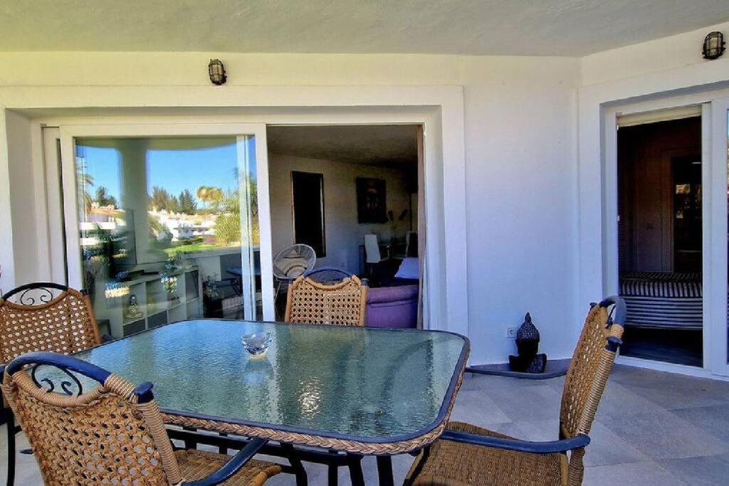 5* Stunning Golf & Sea Apartment 미하스 외부 사진