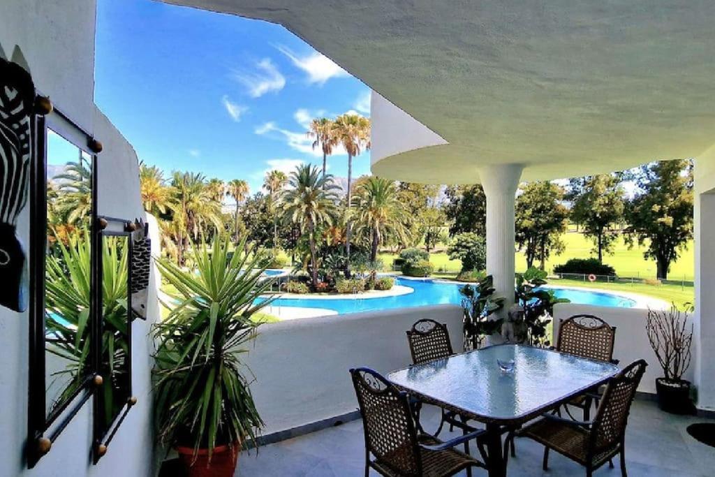 5* Stunning Golf & Sea Apartment 미하스 외부 사진