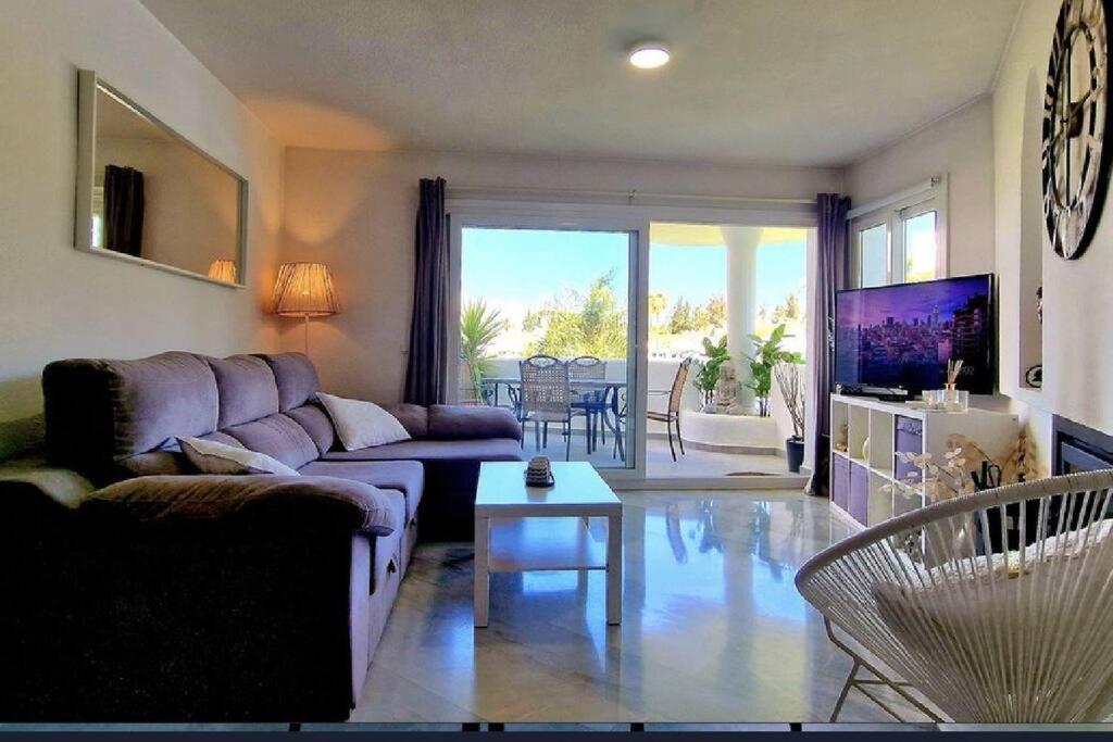 5* Stunning Golf & Sea Apartment 미하스 외부 사진
