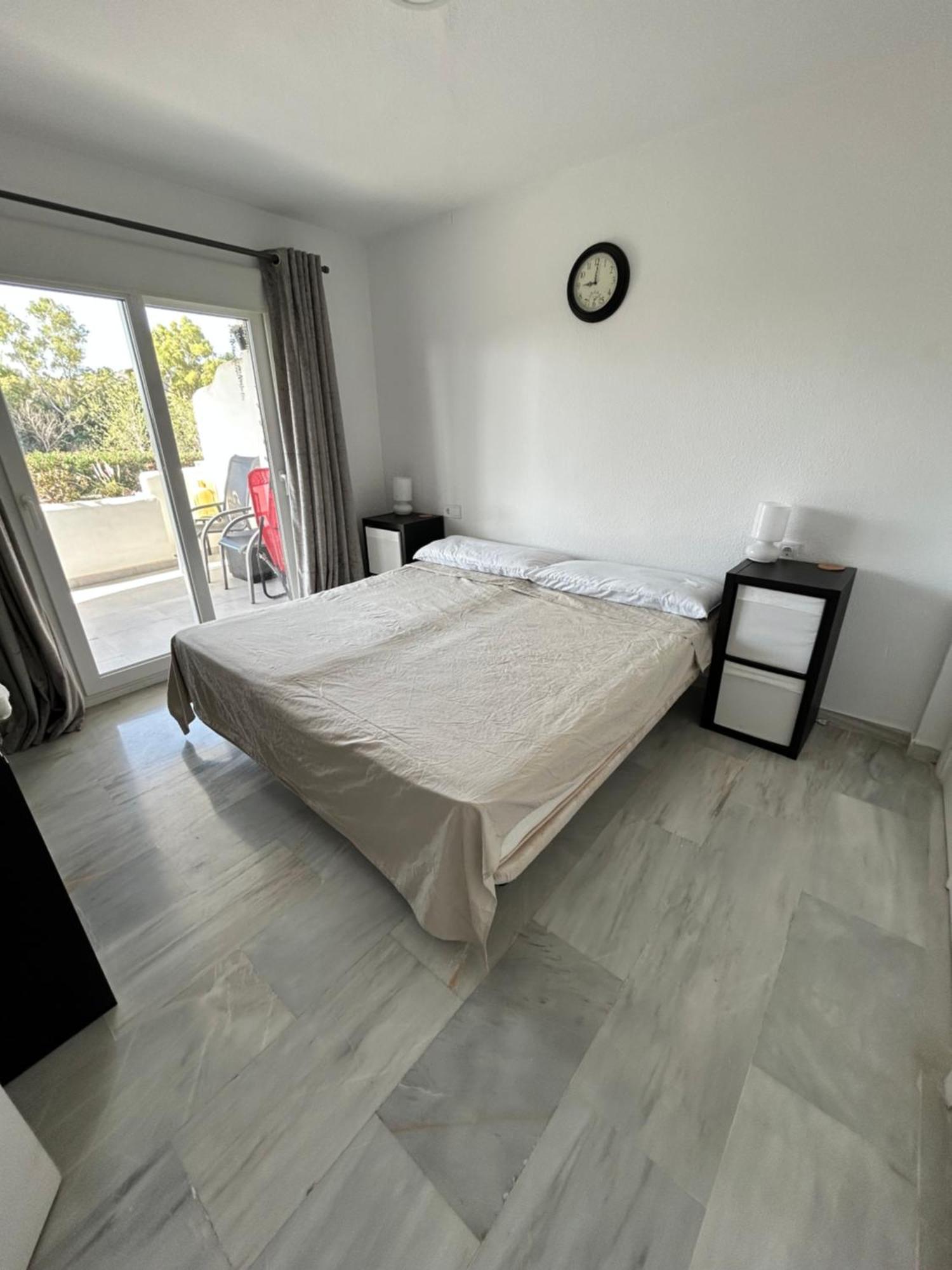 5* Stunning Golf & Sea Apartment 미하스 외부 사진